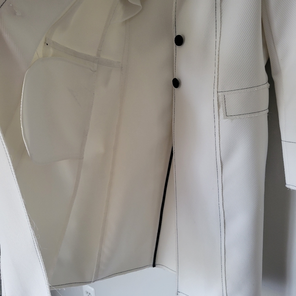 SOLD! TOPSHOP White Coat with Bold Black Stiching and Raw Unfinished Edge - Picture 15 of 16